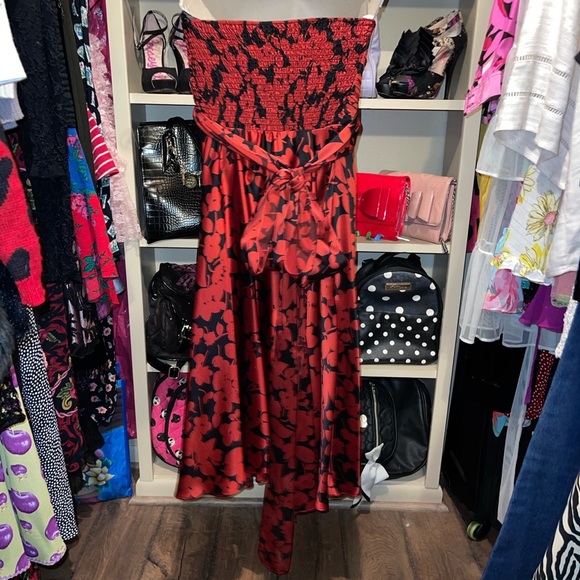 Red & Black Halter Dress - Picture 3 of 4